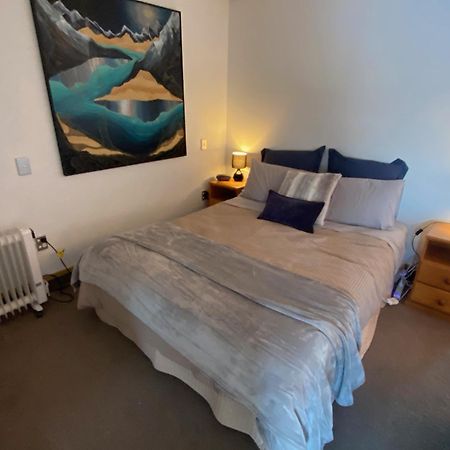 קווינסטאון Comfortable Mountain View Studio מראה חיצוני תמונה